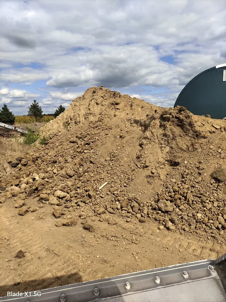 Fill Dirt vs Topsoil: What's the Difference and Which Do You Need?